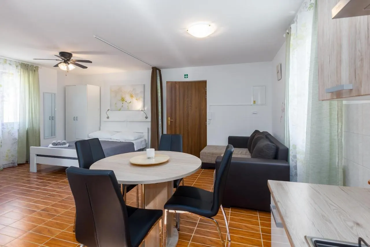 Family Friendly House With A Swimming Pool Lindar, Central Istria - Sredisnja Istra - 14189 Pazin